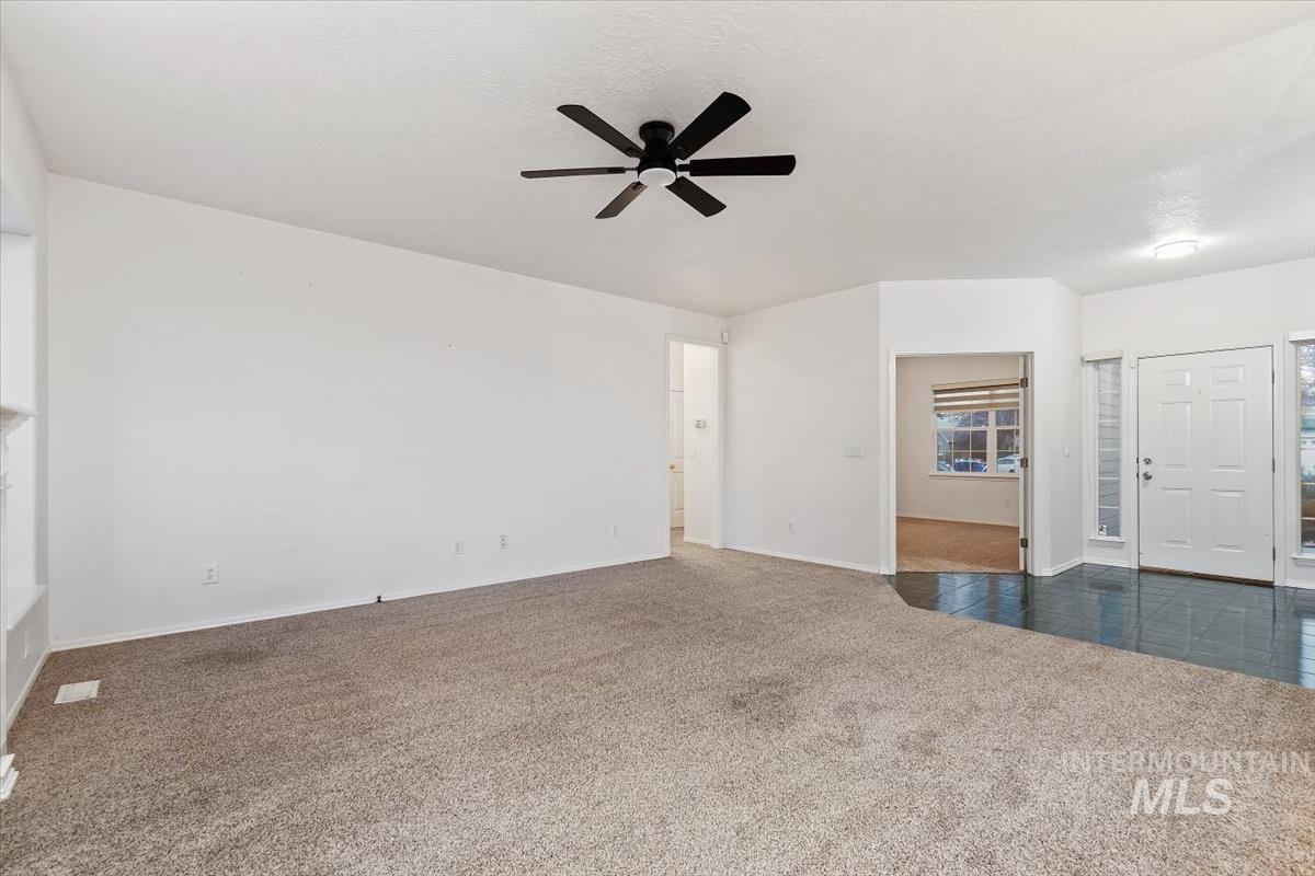 2213 E Celia Ct., Eagle, Idaho 83616, 3 Bedrooms, 3 Bathrooms, Residential For Sale, Price $539,900,MLS 98970778