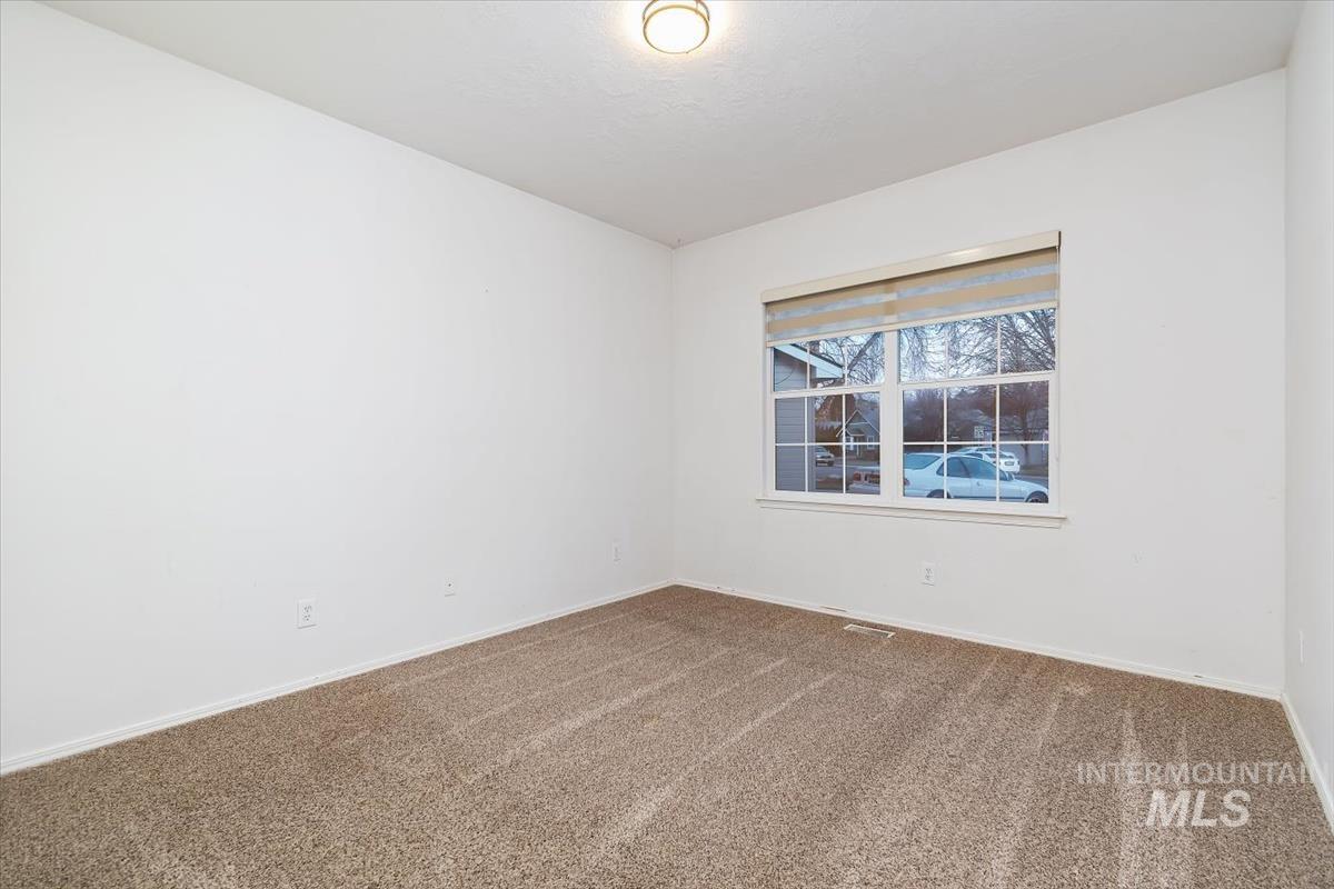 2213 E Celia Ct., Eagle, Idaho 83616, 3 Bedrooms, 3 Bathrooms, Residential For Sale, Price $539,900,MLS 98970778