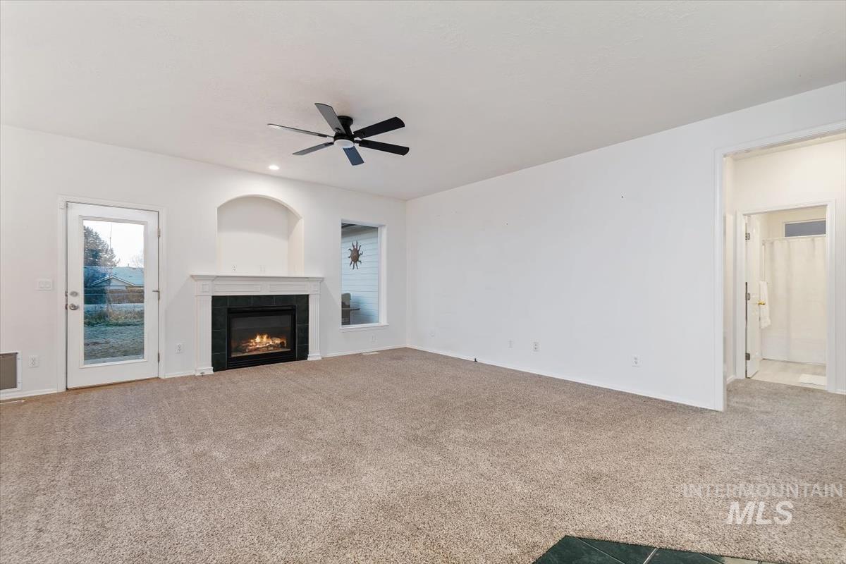 2213 E Celia Ct., Eagle, Idaho 83616, 3 Bedrooms, 3 Bathrooms, Residential For Sale, Price $539,900,MLS 98970778