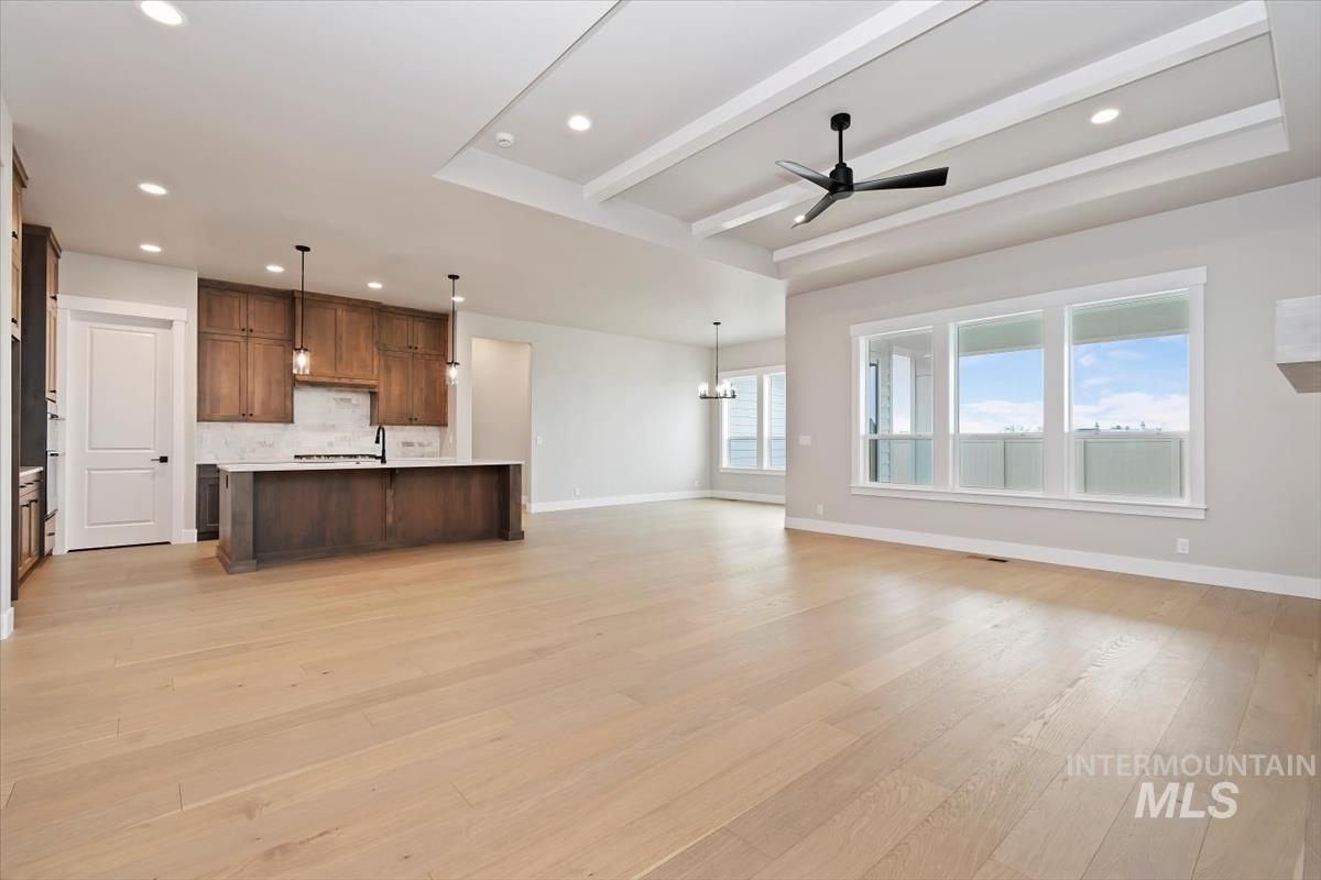 2109 N Rockdale Ave., Kuna, Idaho 83634, 4 Bedrooms, 3.5 Bathrooms, Residential For Sale, Price $879,880, 98970781