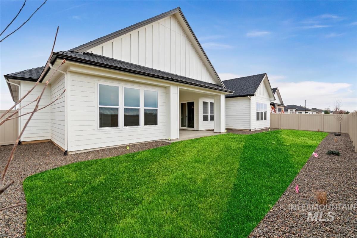 2109 N Rockdale Ave., Kuna, Idaho 83634, 4 Bedrooms, 3.5 Bathrooms, Residential For Sale, Price $879,880, 98970781