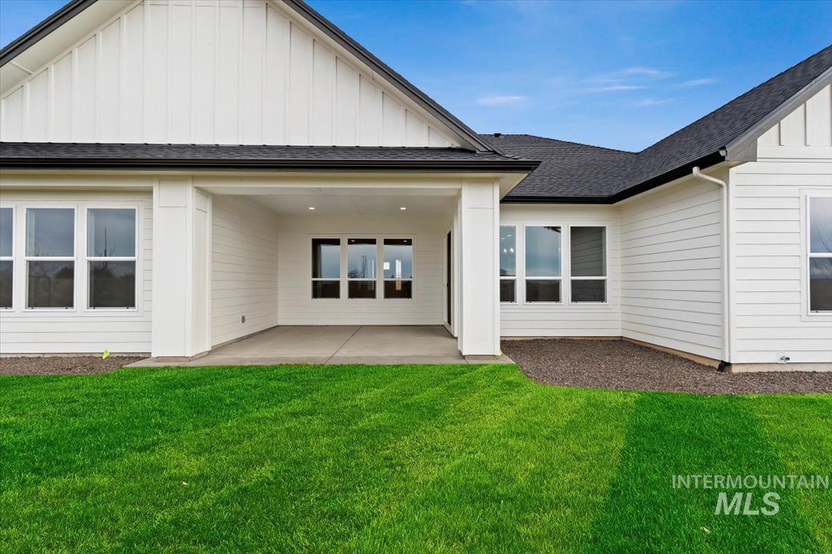 2109 N Rockdale Ave., Kuna, Idaho 83634, 4 Bedrooms, 3.5 Bathrooms, Residential For Sale, Price $879,880, 98970781