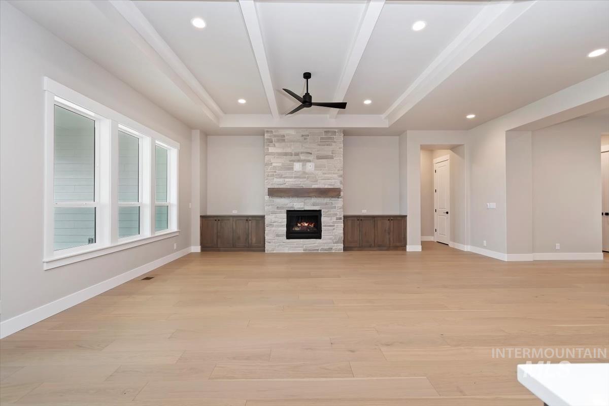 2109 N Rockdale Ave., Kuna, Idaho 83634, 4 Bedrooms, 3.5 Bathrooms, Residential For Sale, Price $879,880, 98970781