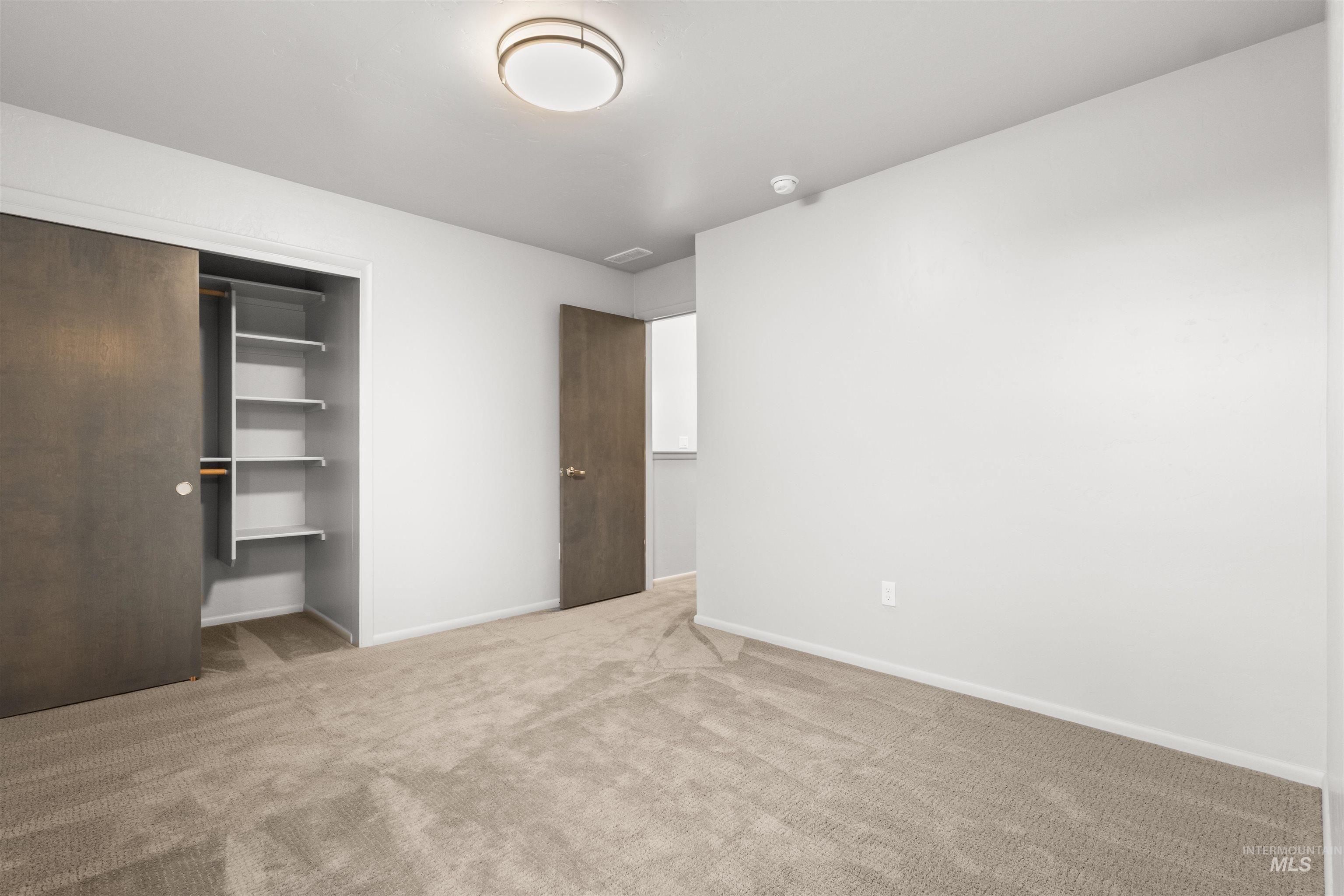 10263 W Carlton Bay Dr, Garden City, Idaho 83714, 3 Bedrooms, 3 Bathrooms, Residential For Sale, Price $529,900,MLS 98970784