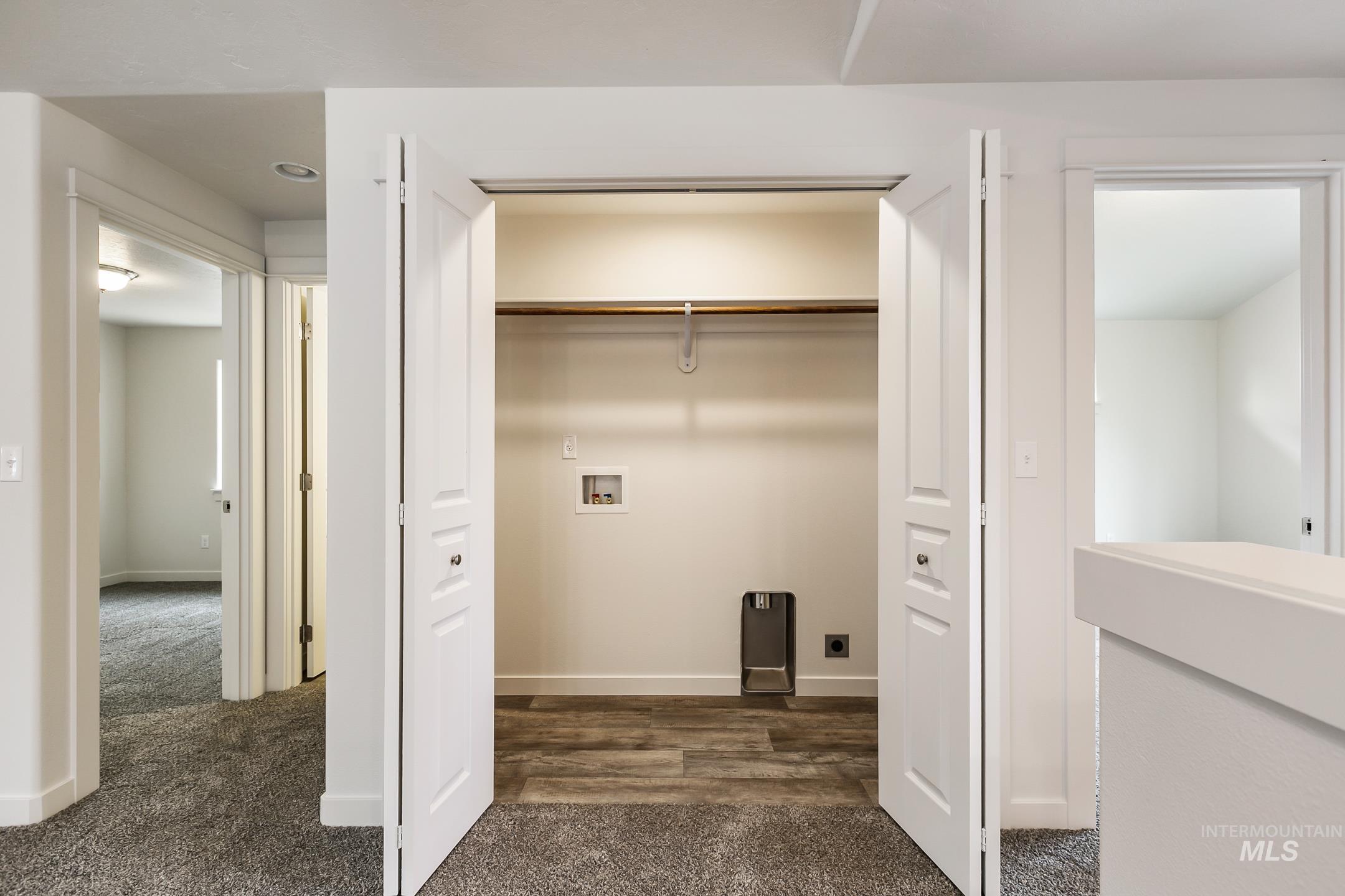 523 Brads Place, Twin Falls, Idaho 83301, 2 Bedrooms, 2 Bathrooms, Residential For Sale, Price $304,990, 98970786