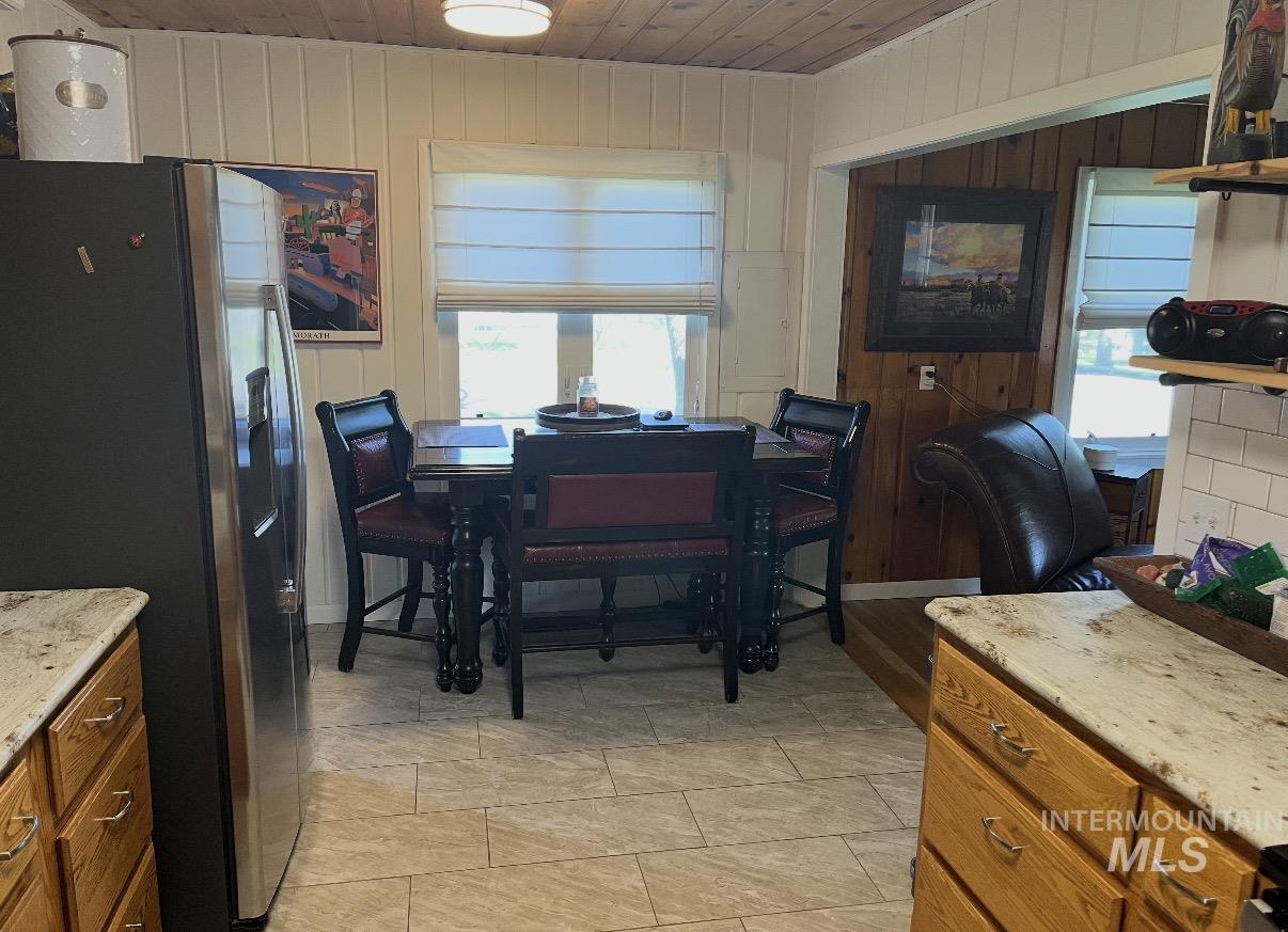 902 S Idaho Avenue, Grangeville, Idaho 83530, 3 Bedrooms, 1.5 Bathrooms, Residential For Sale, Price $360,000, 98970788