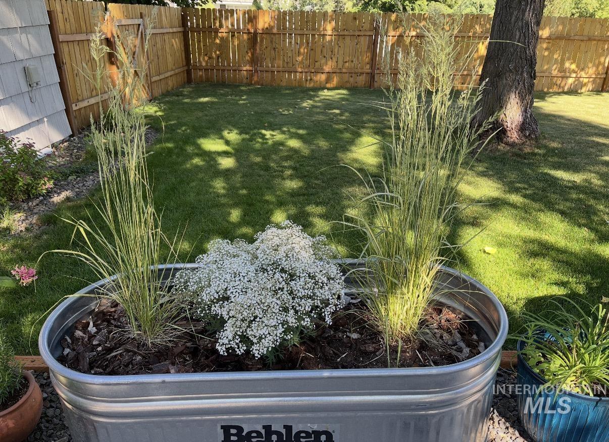 902 S Idaho Avenue, Grangeville, Idaho 83530, 3 Bedrooms, 1.5 Bathrooms, Residential For Sale, Price $360,000, 98970788