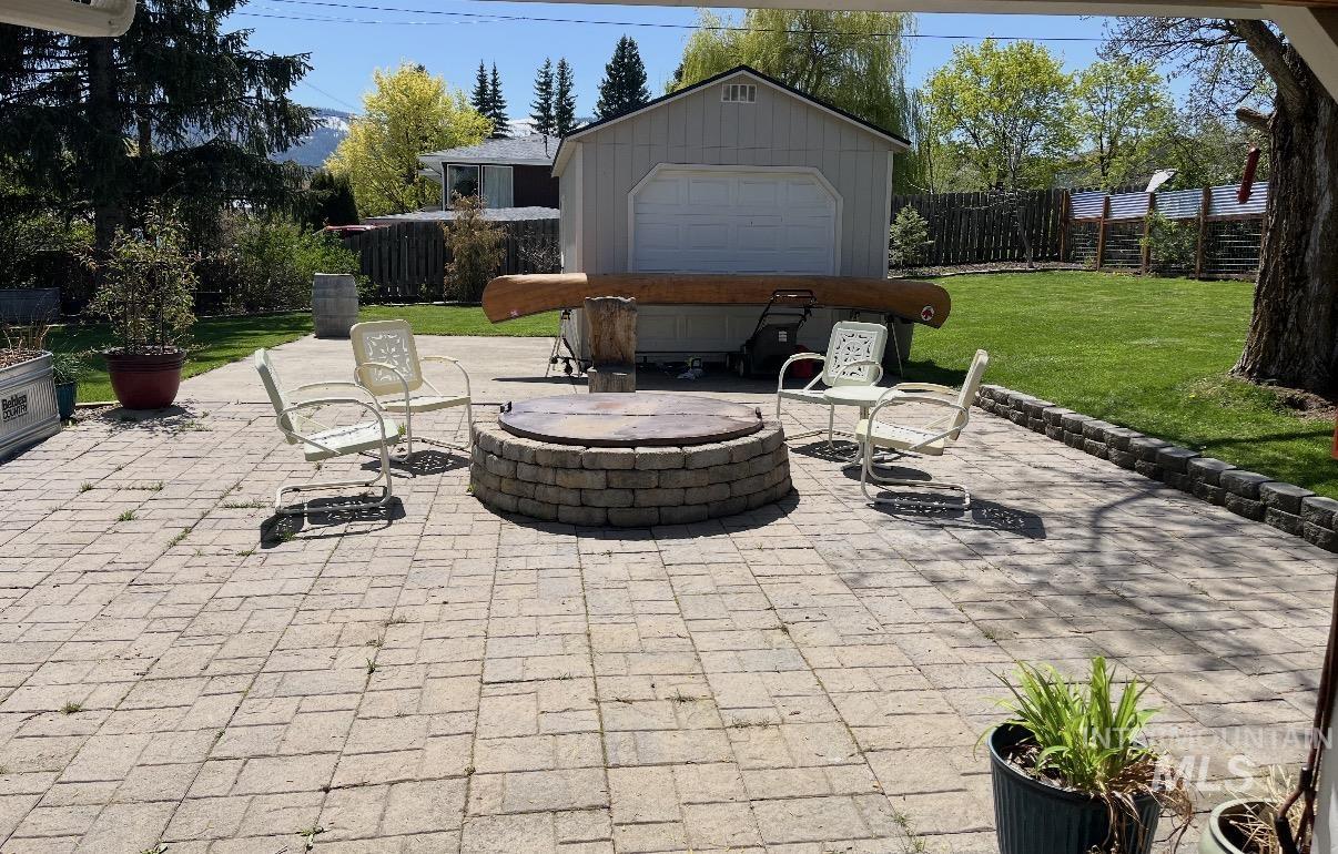 902 S Idaho Avenue, Grangeville, Idaho 83530, 3 Bedrooms, 1.5 Bathrooms, Residential For Sale, Price $360,000, 98970788