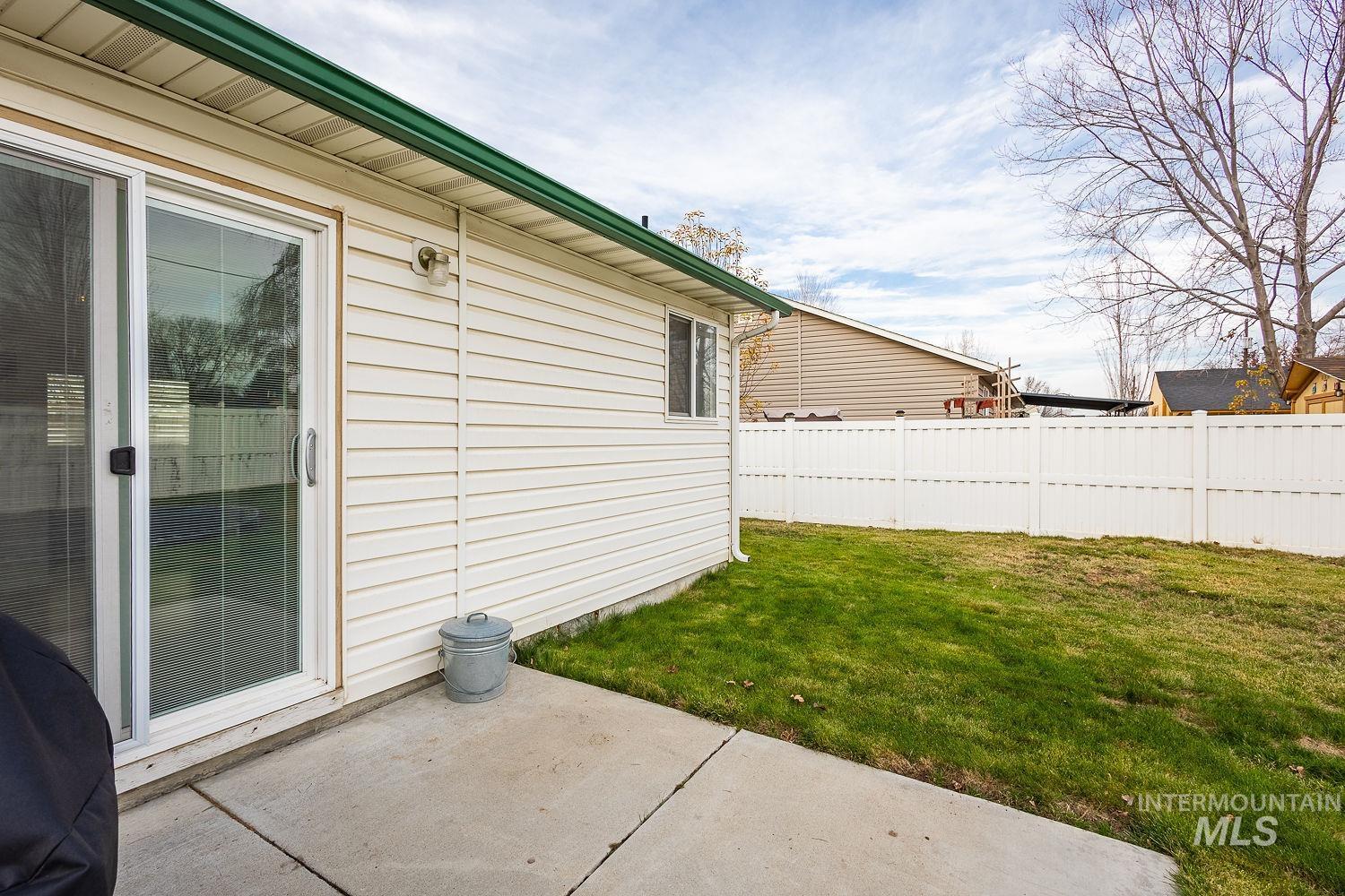 2150 Bishop Ave, Fruitland, Idaho 83619, 3 Bedrooms, 2.5 Bathrooms, Residential For Sale, Price $364,999,MLS 98970790