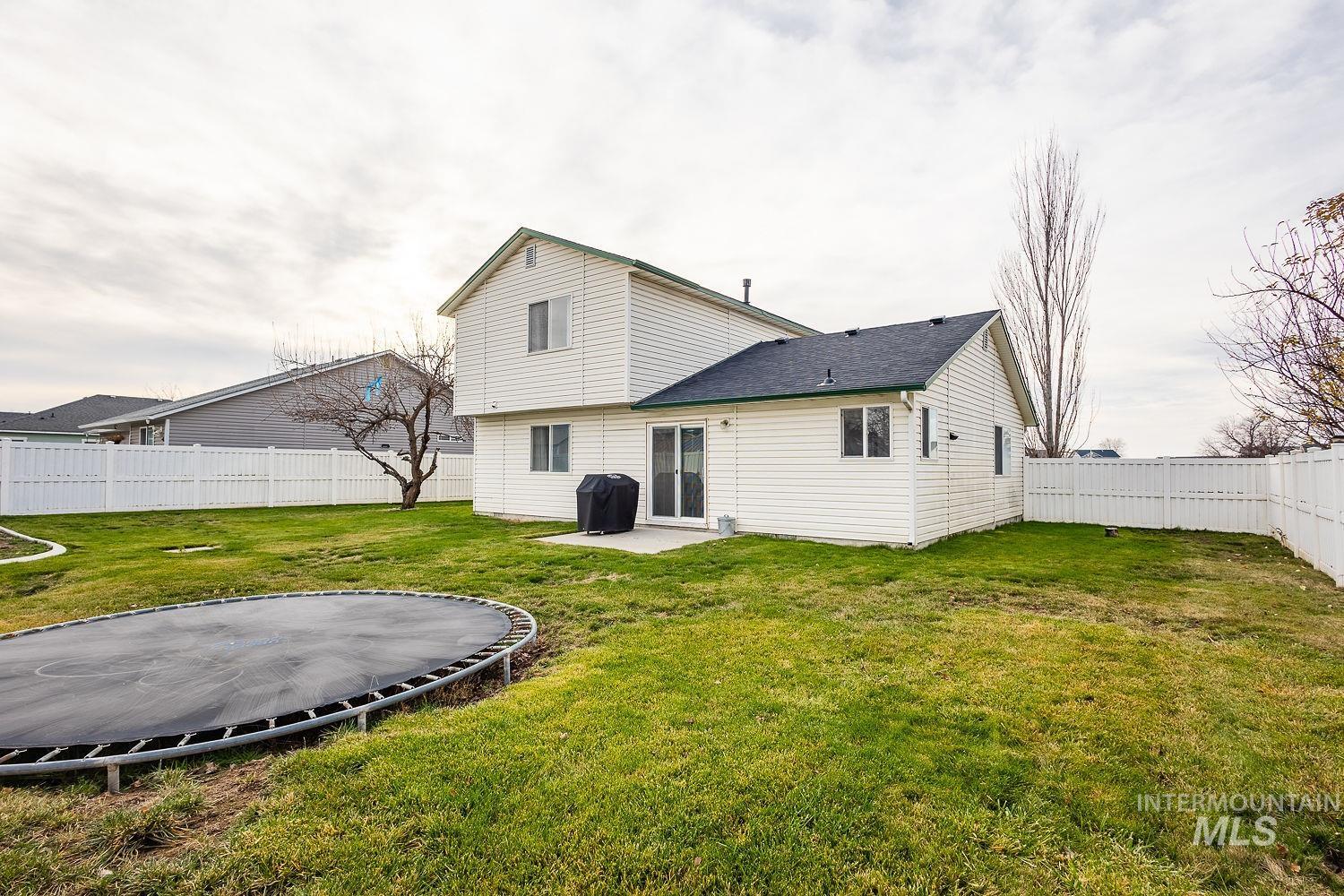 2150 Bishop Ave, Fruitland, Idaho 83619, 3 Bedrooms, 2.5 Bathrooms, Residential For Sale, Price $364,999,MLS 98970790