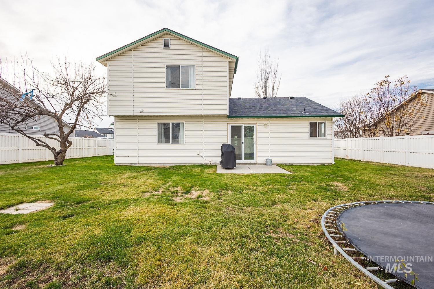 2150 Bishop Ave, Fruitland, Idaho 83619, 3 Bedrooms, 2.5 Bathrooms, Residential For Sale, Price $364,999,MLS 98970790