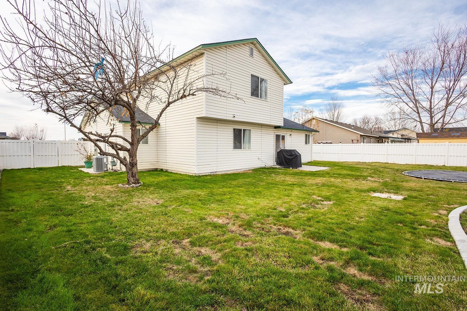 2150 Bishop Ave, Fruitland, Idaho 83619, 3 Bedrooms, 2.5 Bathrooms, Residential For Sale, Price $364,999,MLS 98970790
