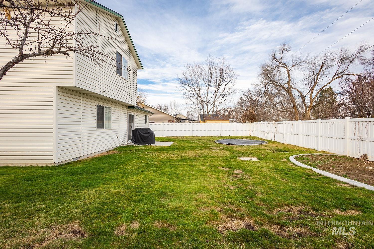 2150 Bishop Ave, Fruitland, Idaho 83619, 3 Bedrooms, 2.5 Bathrooms, Residential For Sale, Price $364,999,MLS 98970790