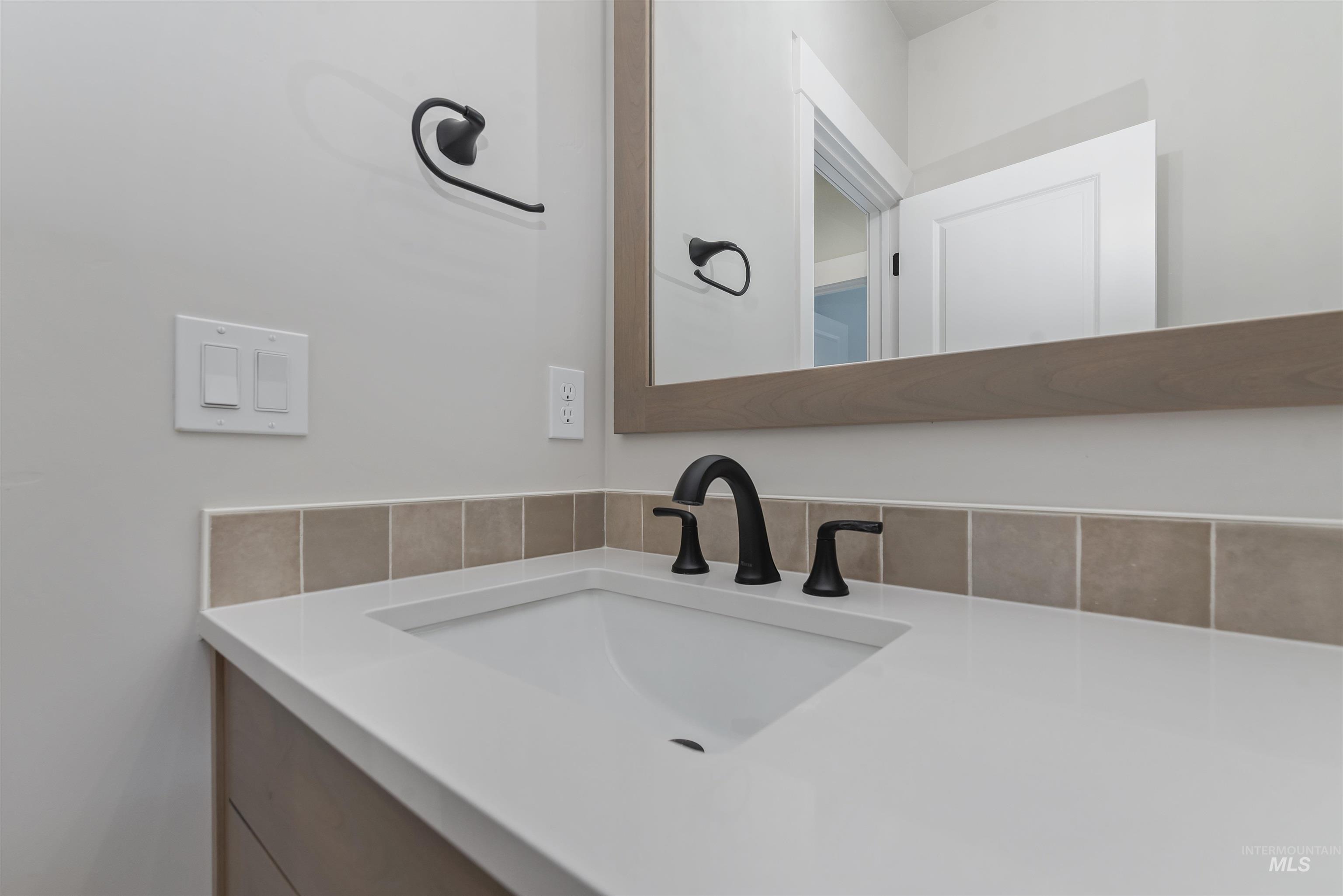 6612 N Good Drive, Eagle, Idaho 83629, 3 Bedrooms, 2 Bathrooms, Residential For Sale, Price $616,880,MLS 98970791