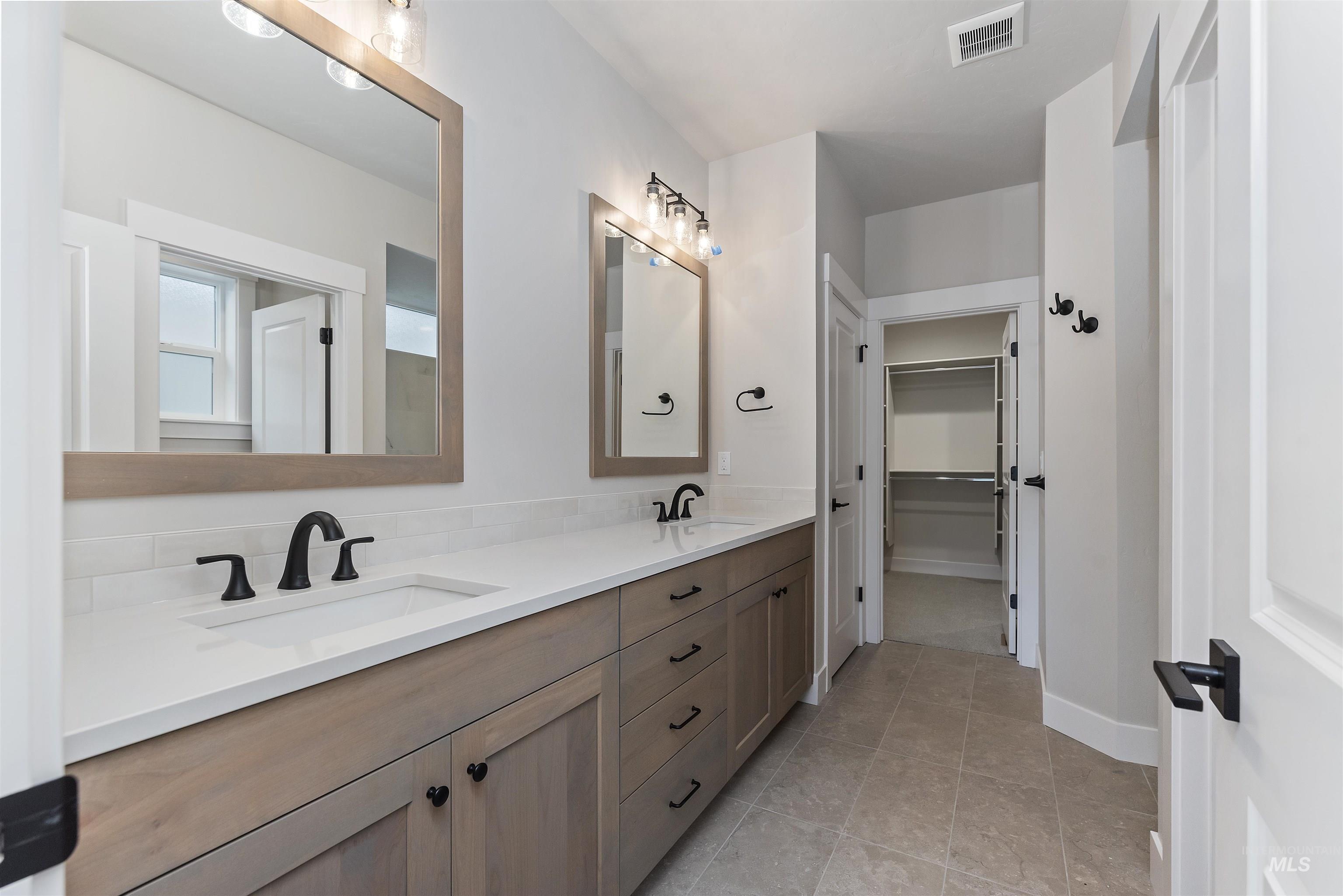 6612 N Good Drive, Eagle, Idaho 83629, 3 Bedrooms, 2 Bathrooms, Residential For Sale, Price $616,880,MLS 98970791