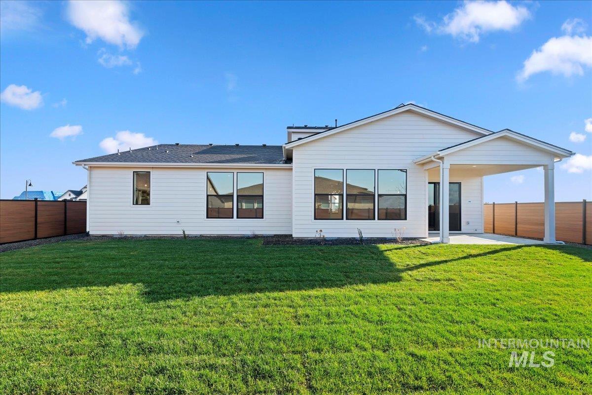 6829 N Valley Breeze Avenue, Meridian, Idaho 83646, 4 Bedrooms, 3.5 Bathrooms, Residential For Sale, Price $879,900,MLS 98970799