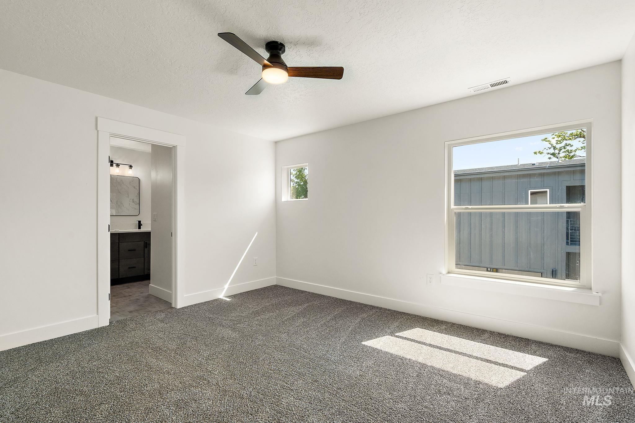 3821 N Jackie Ln, Boise, Idaho 83704, 4 Bedrooms, 3 Bathrooms, Residential For Sale, Price $479,000,MLS 98970800