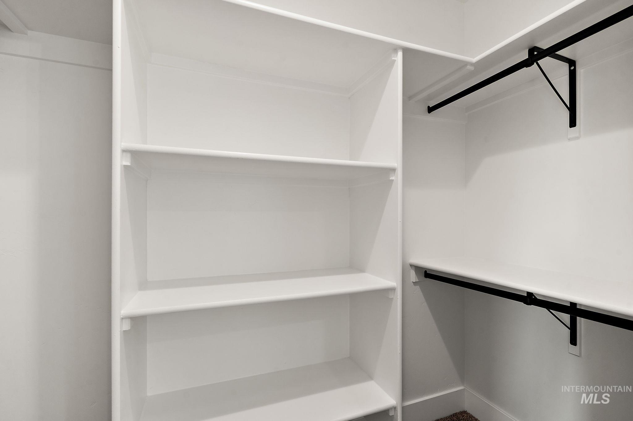 3821 N Jackie Ln, Boise, Idaho 83704, 4 Bedrooms, 3 Bathrooms, Residential For Sale, Price $479,000,MLS 98970800