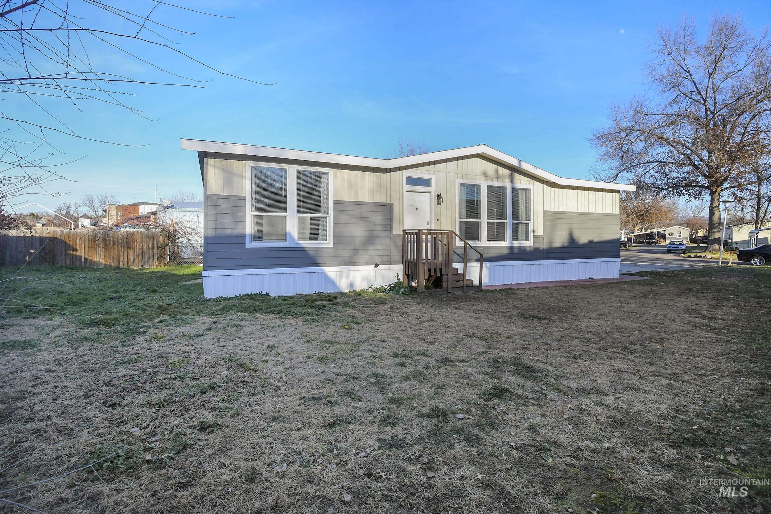 509 E Watercress Ln, Eagle, Idaho 83616, 2 Bedrooms, 2 Bathrooms, Residential For Sale, Price $155,000, 98970802