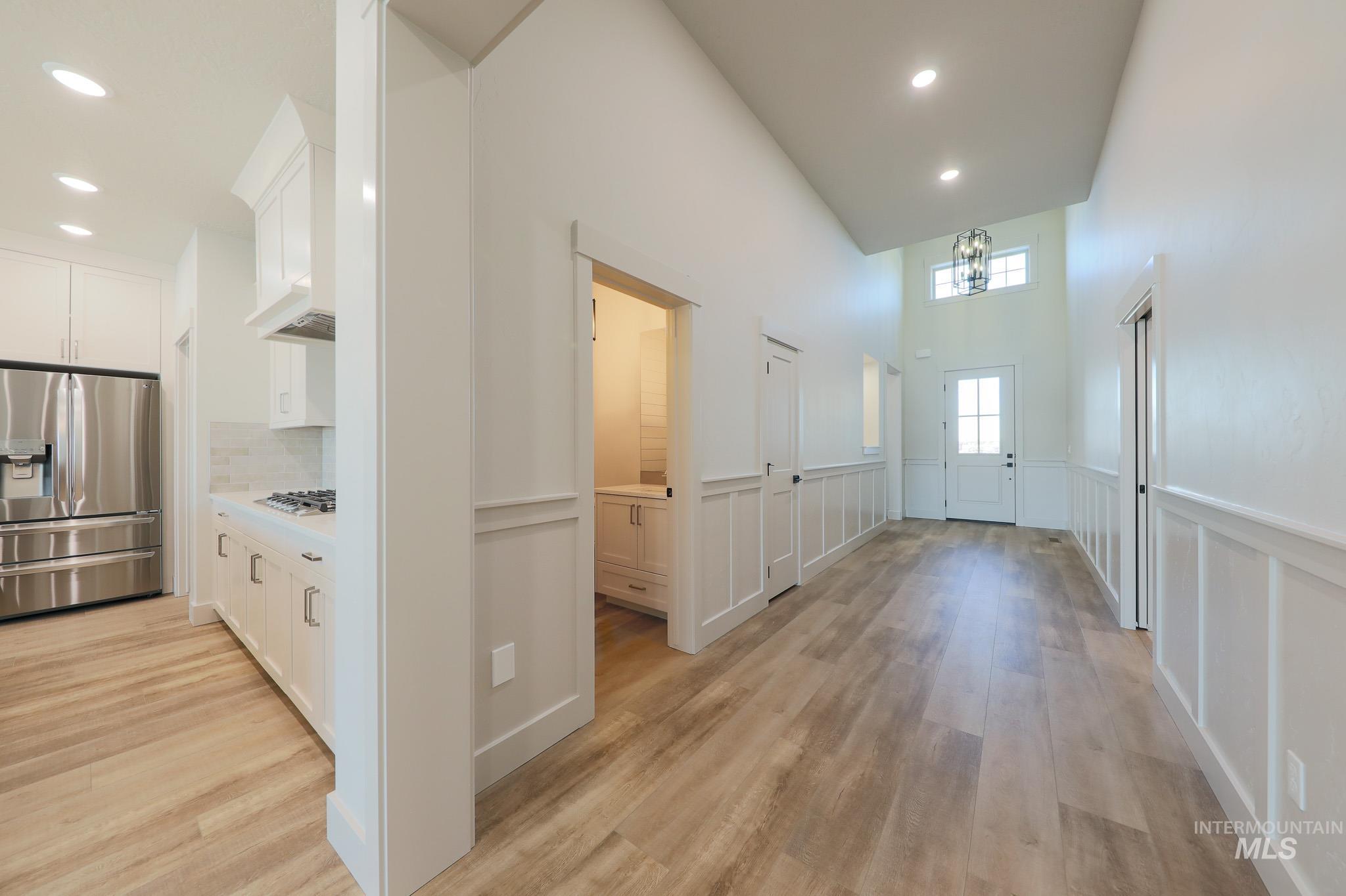 7195 E Merlin Hawk Ct, Nampa, Idaho 83686, 3 Bedrooms, 2 Bathrooms, Residential For Sale, Price $879,500,MLS 98970806