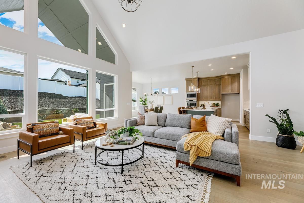 21637 Appaloosa Ave, Star, Idaho 83669, 3 Bedrooms, 3 Bathrooms, Residential For Sale, Price $1,023,002,MLS 98970807