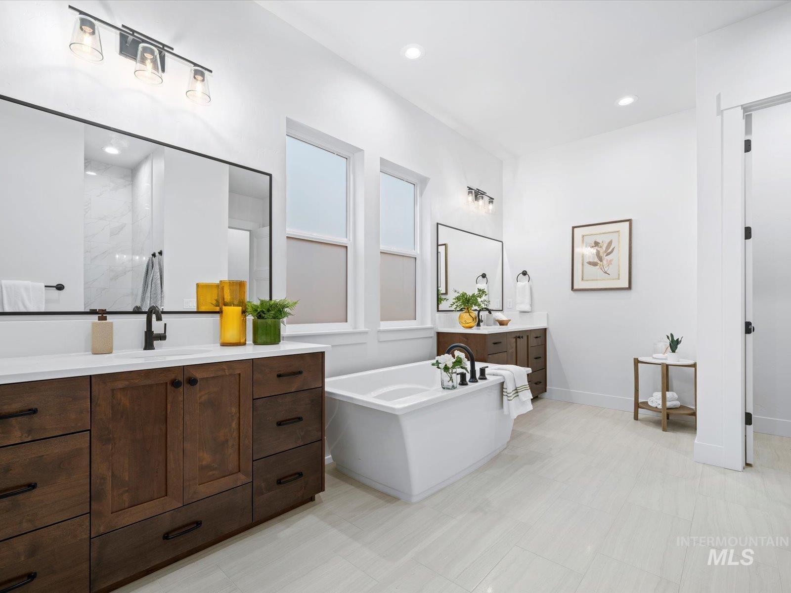 6900 Saddle Bred Way, Star, Idaho 83669, 3 Bedrooms, 3 Bathrooms, Residential For Sale, Price $962,514,MLS 98970810