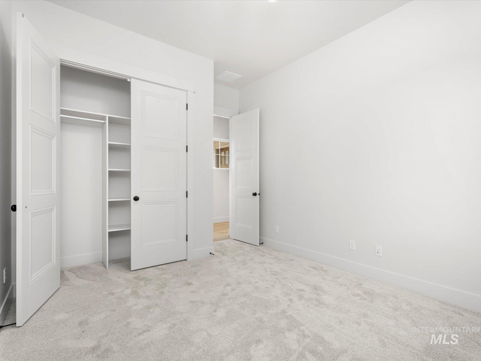 6900 Saddle Bred Way, Star, Idaho 83669, 3 Bedrooms, 3 Bathrooms, Residential For Sale, Price $962,514,MLS 98970810