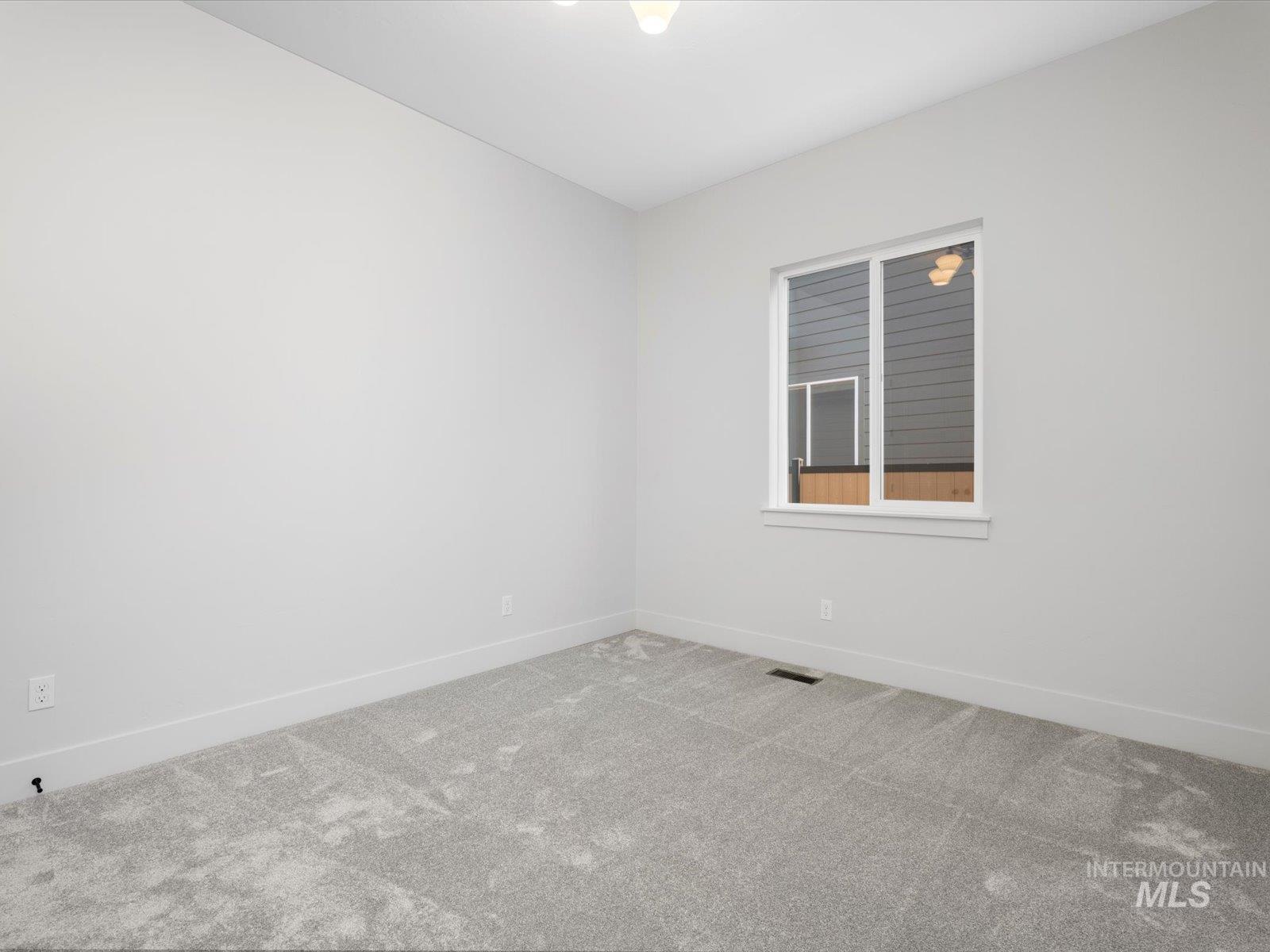 6900 Saddle Bred Way, Star, Idaho 83669, 3 Bedrooms, 3 Bathrooms, Residential For Sale, Price $962,514,MLS 98970810