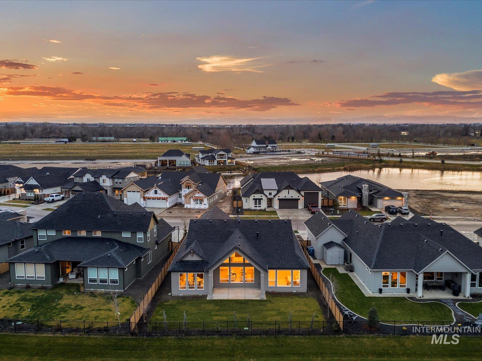 6900 Saddle Bred Way, Star, Idaho 83669, 3 Bedrooms, 3 Bathrooms, Residential For Sale, Price $962,514,MLS 98970810