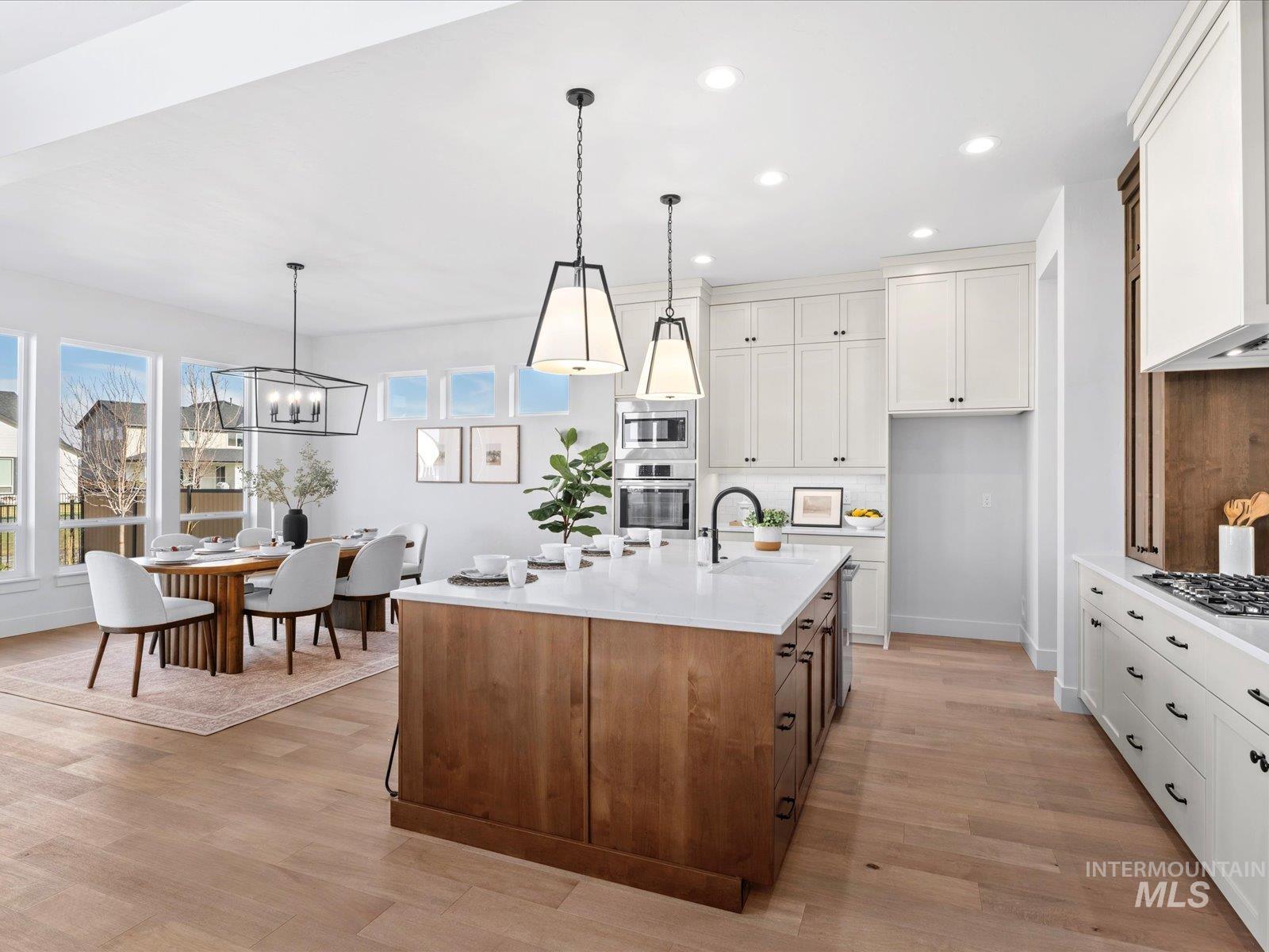 6900 Saddle Bred Way, Star, Idaho 83669, 3 Bedrooms, 3 Bathrooms, Residential For Sale, Price $962,514,MLS 98970810