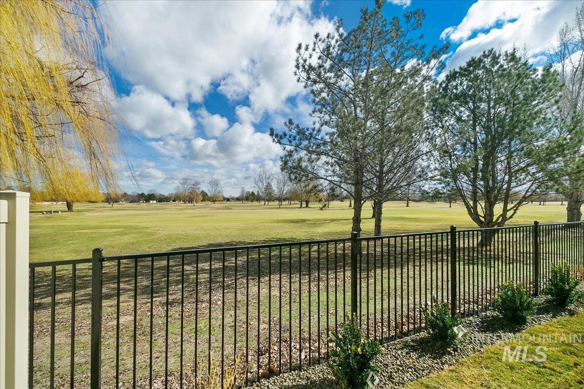 6472 S Astoria Ave, Meridian, Idaho 83642, 4 Bedrooms, 2.5 Bathrooms, Residential For Sale, Price $574,900, 98970814