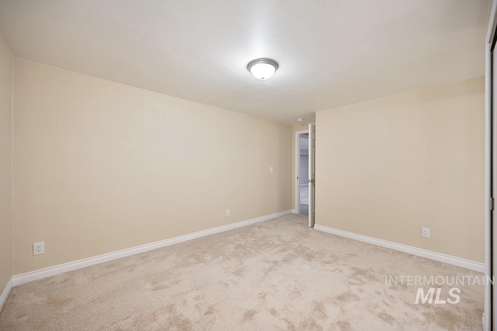 1221 7th Street, Clarkston, Washington 99403, 5 Bedrooms, 3.5 Bathrooms, Residential For Sale, Price $535,000, 98970820