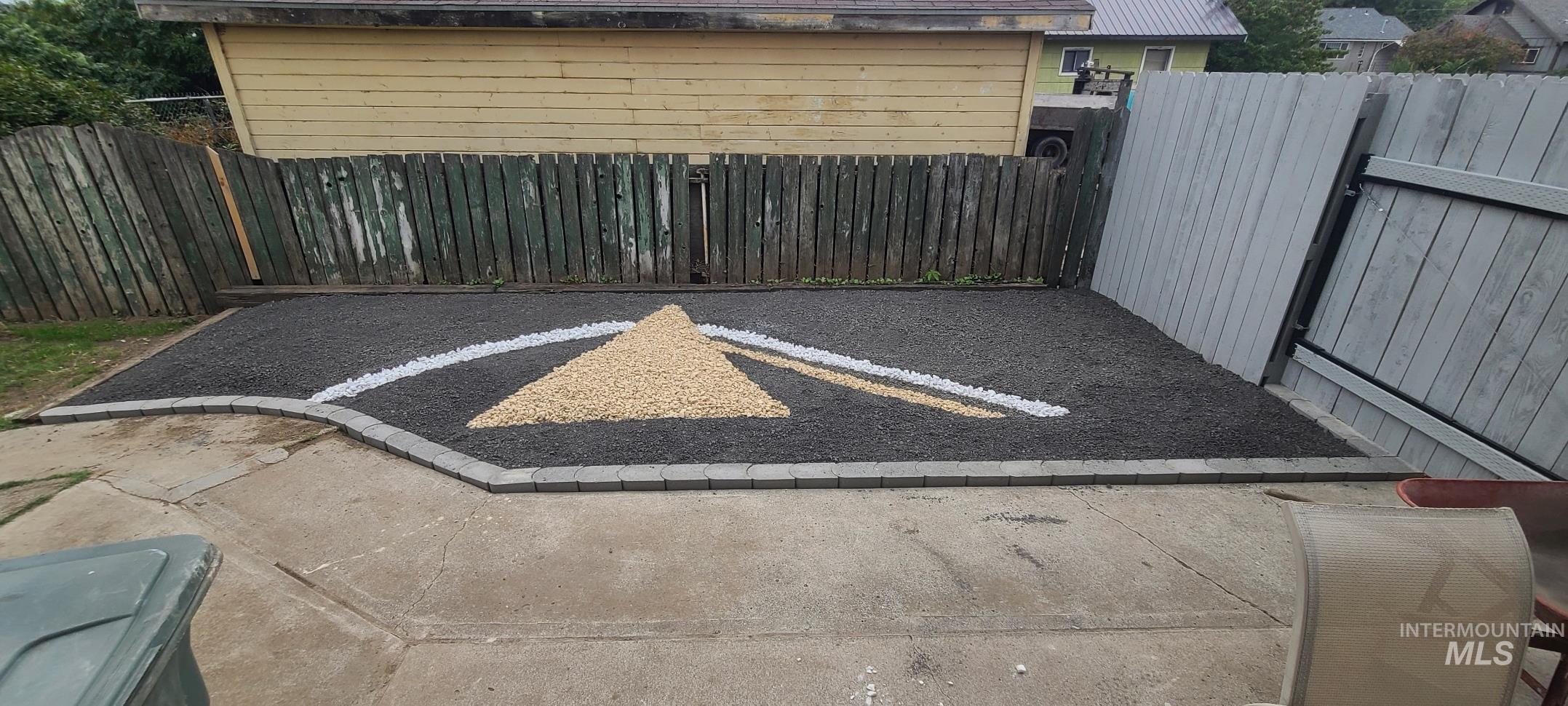 1221 7th Street, Clarkston, Washington 99403, 5 Bedrooms, 3.5 Bathrooms, Residential For Sale, Price $535,000, 98970820