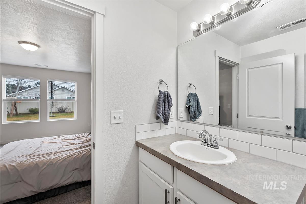 15328 N Shiko Way, Nampa, Idaho 83651, 3 Bedrooms, 2 Bathrooms, Residential For Sale, Price $379,000,MLS 98970829