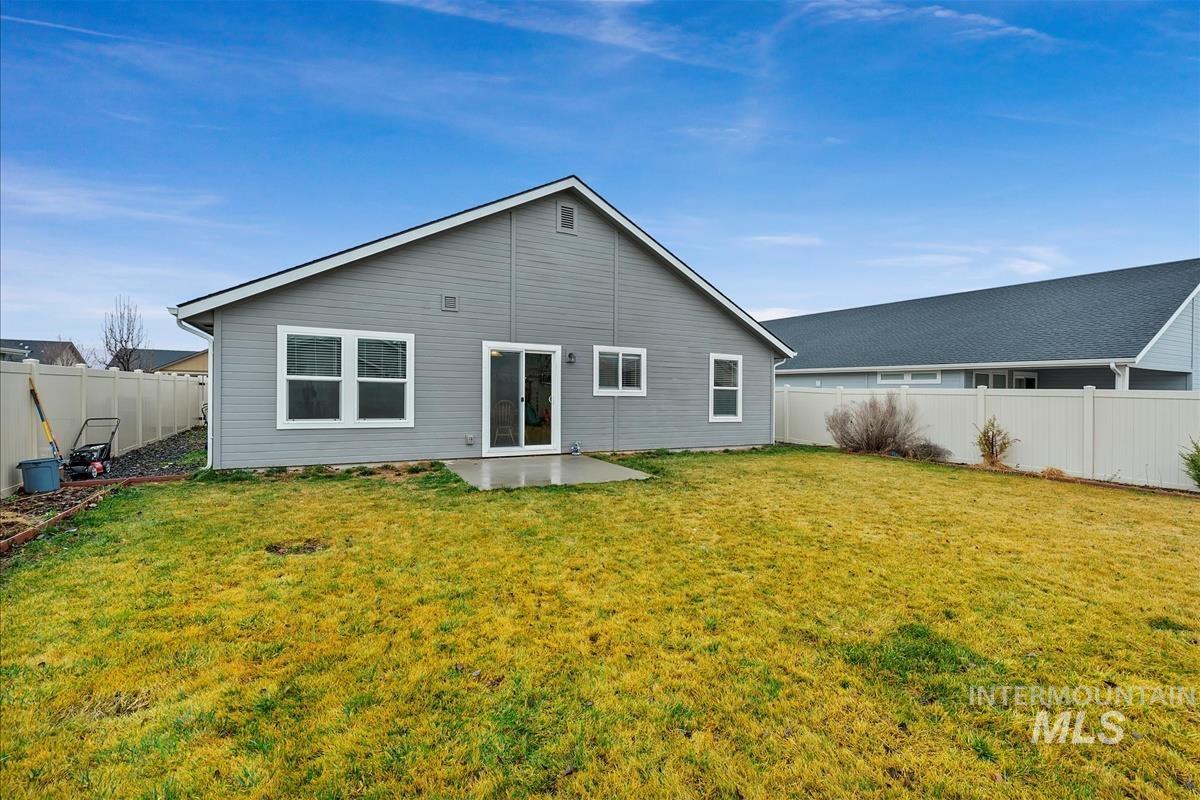 15328 N Shiko Way, Nampa, Idaho 83651, 3 Bedrooms, 2 Bathrooms, Residential For Sale, Price $379,000,MLS 98970829
