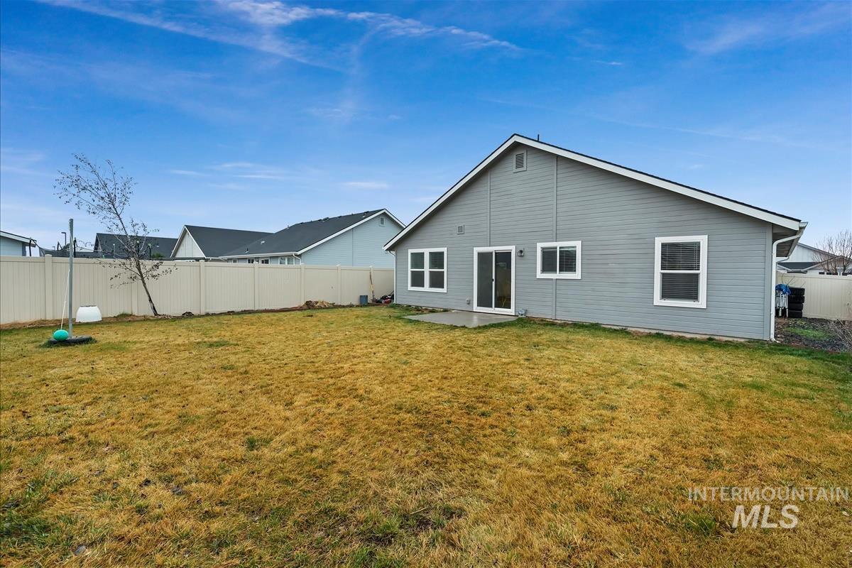 15328 N Shiko Way, Nampa, Idaho 83651, 3 Bedrooms, 2 Bathrooms, Residential For Sale, Price $379,000,MLS 98970829