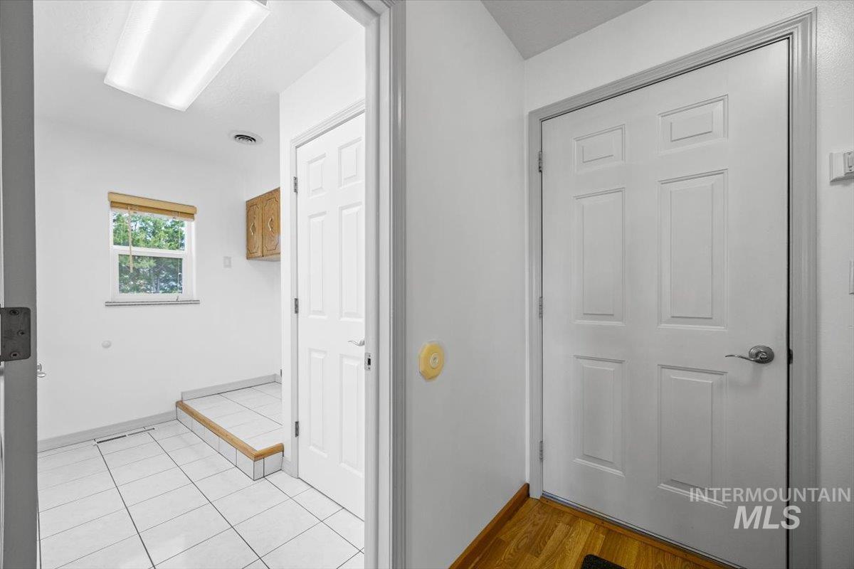 Corridor with baseboards