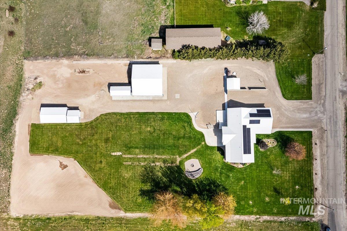 2490 Watts, Payette, Idaho 83661, 6 Bedrooms, 4 Bathrooms, Residential For Sale, Price $997,500,MLS 98970840