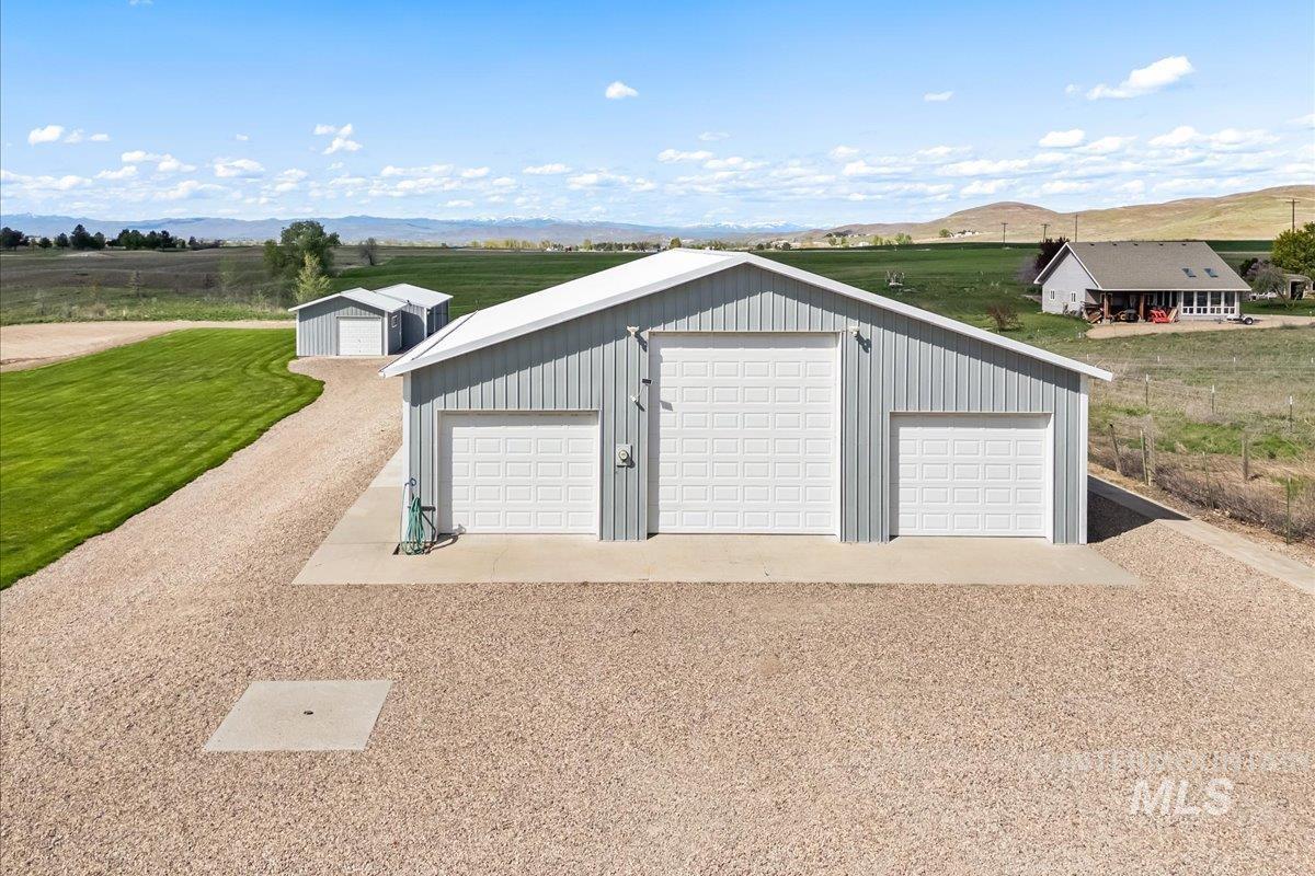 2490 Watts, Payette, Idaho 83661, 6 Bedrooms, 4 Bathrooms, Residential For Sale, Price $997,500,MLS 98970840