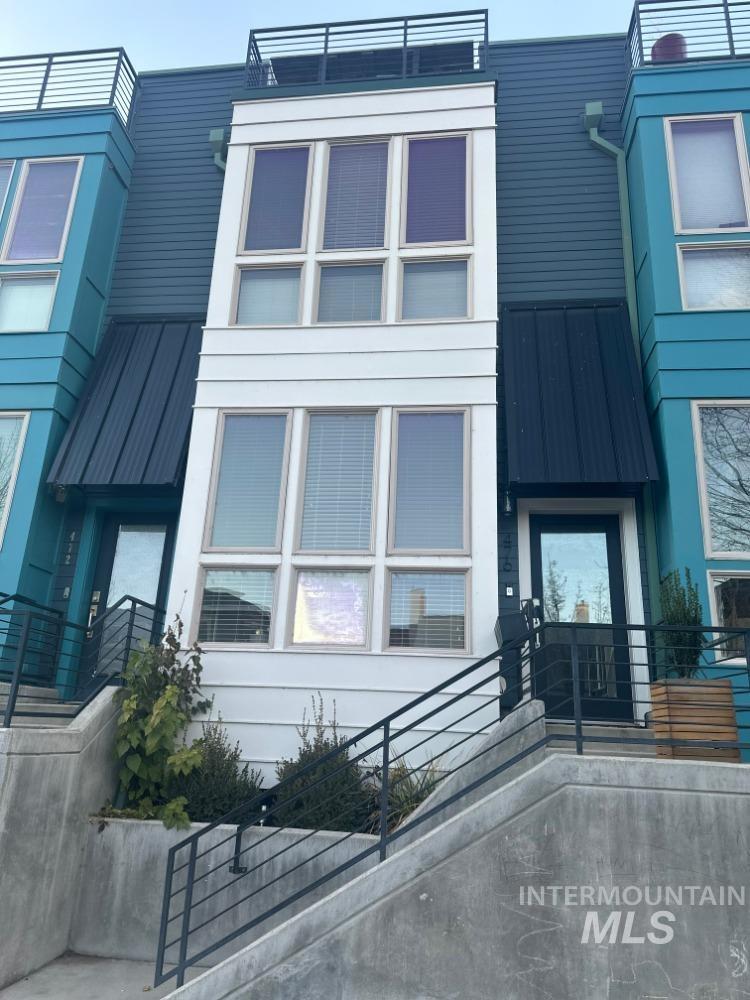 476 E Thurman Mill Street, Garden City, Idaho 83714, 3 Bedrooms, 4 Bathrooms, Residential For Sale, Price $754,000, 98970841