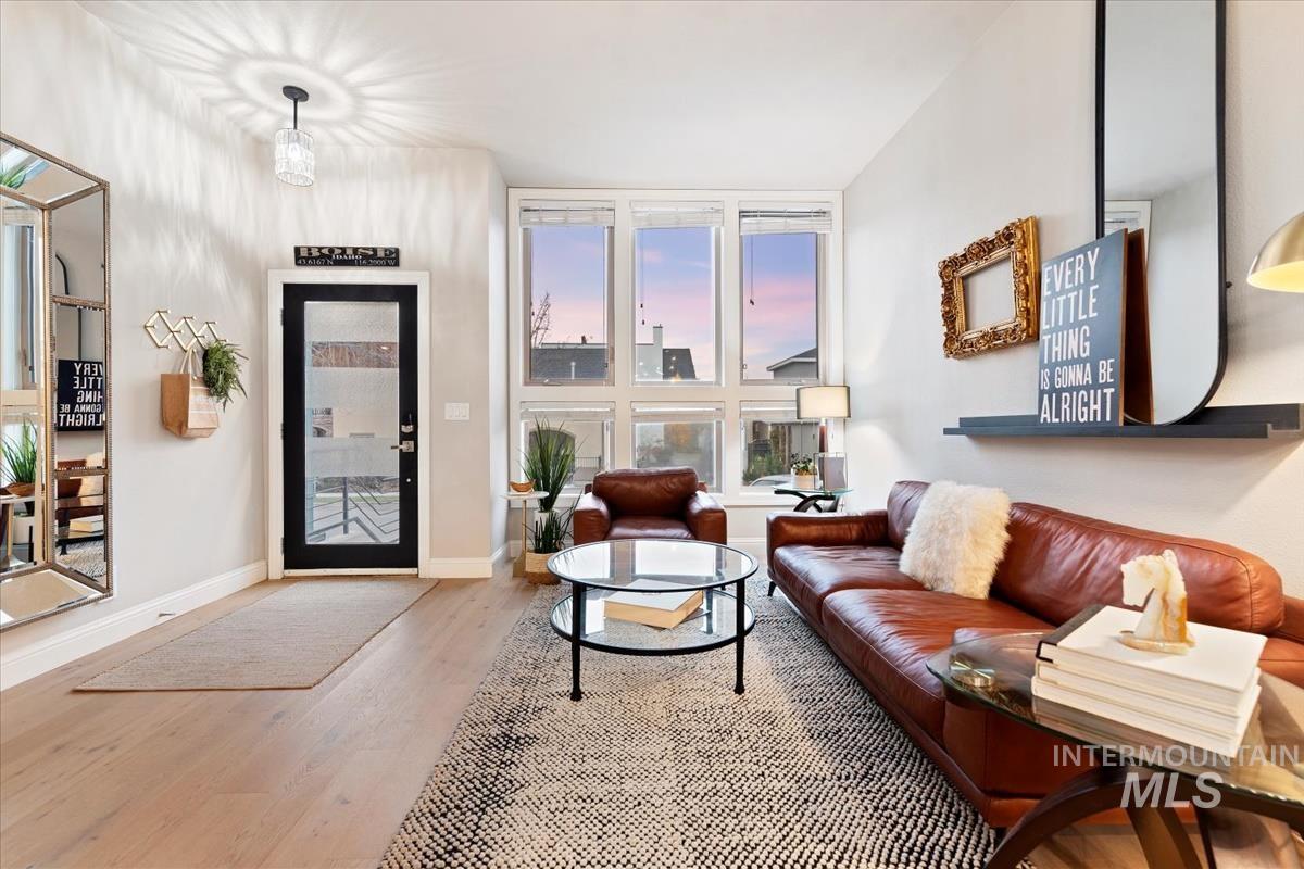 476 E Thurman Mill Street, Garden City, Idaho 83714, 3 Bedrooms, 4 Bathrooms, Residential For Sale, Price $754,000, 98970841