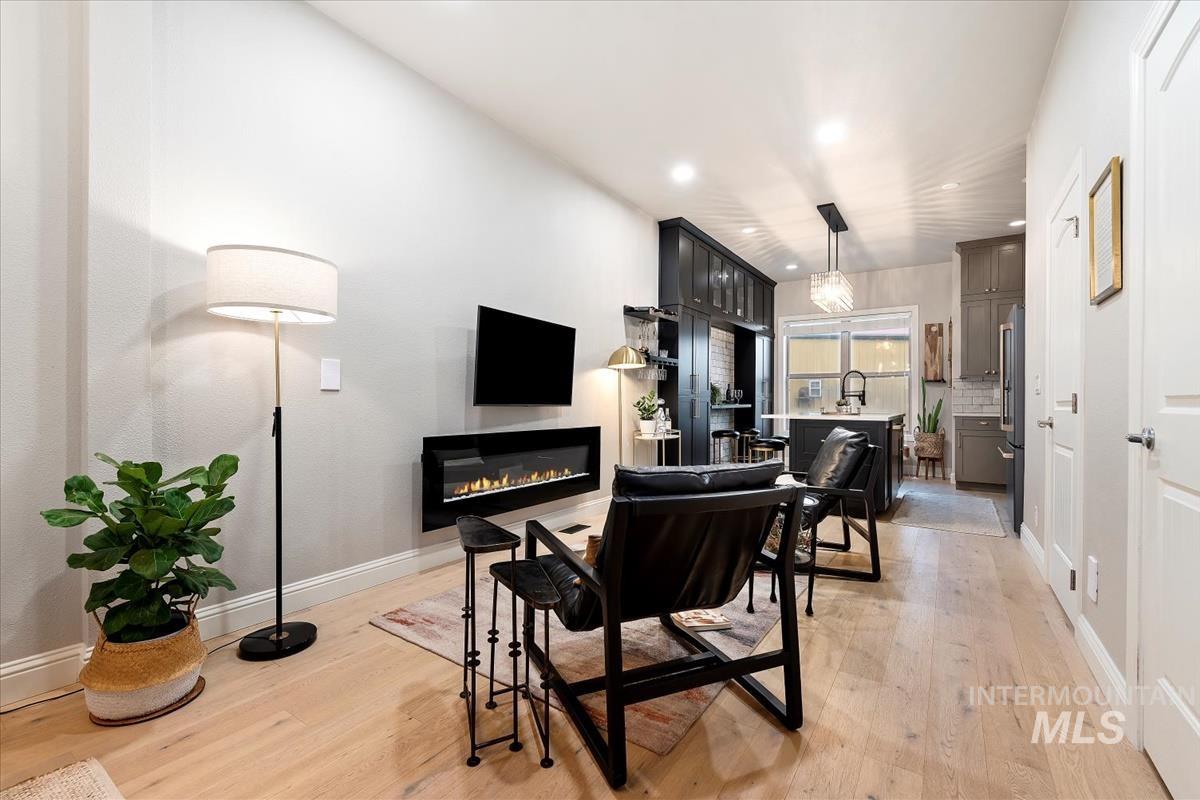 476 E Thurman Mill Street, Garden City, Idaho 83714, 3 Bedrooms, 4 Bathrooms, Residential For Sale, Price $754,000, 98970841