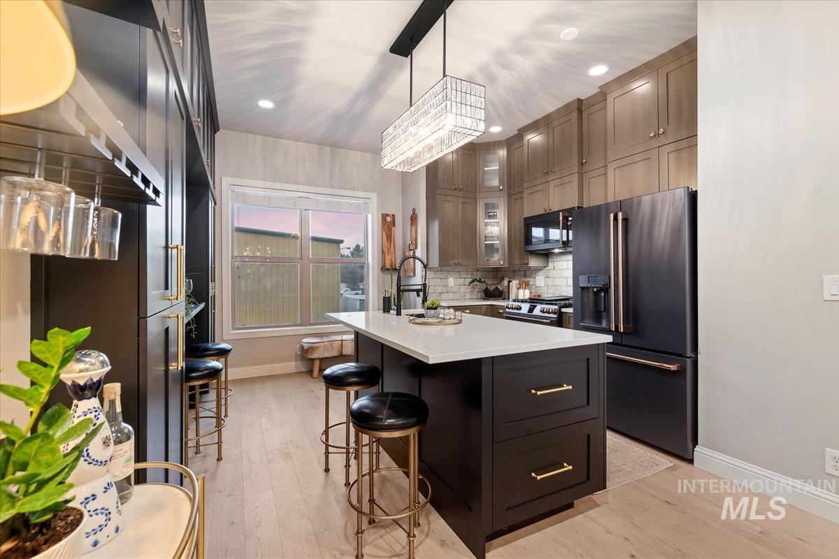 476 E Thurman Mill Street, Garden City, Idaho 83714, 3 Bedrooms, 4 Bathrooms, Residential For Sale, Price $754,000, 98970841