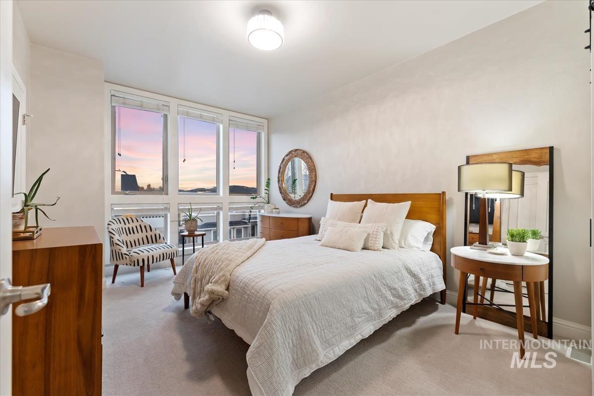 476 E Thurman Mill Street, Garden City, Idaho 83714, 3 Bedrooms, 4 Bathrooms, Residential For Sale, Price $754,000, 98970841