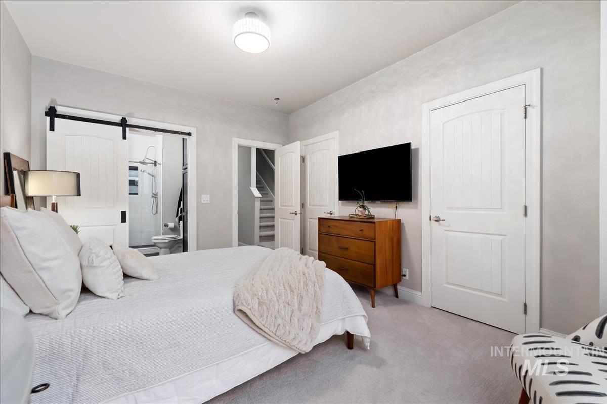 476 E Thurman Mill Street, Garden City, Idaho 83714, 3 Bedrooms, 4 Bathrooms, Residential For Sale, Price $754,000, 98970841