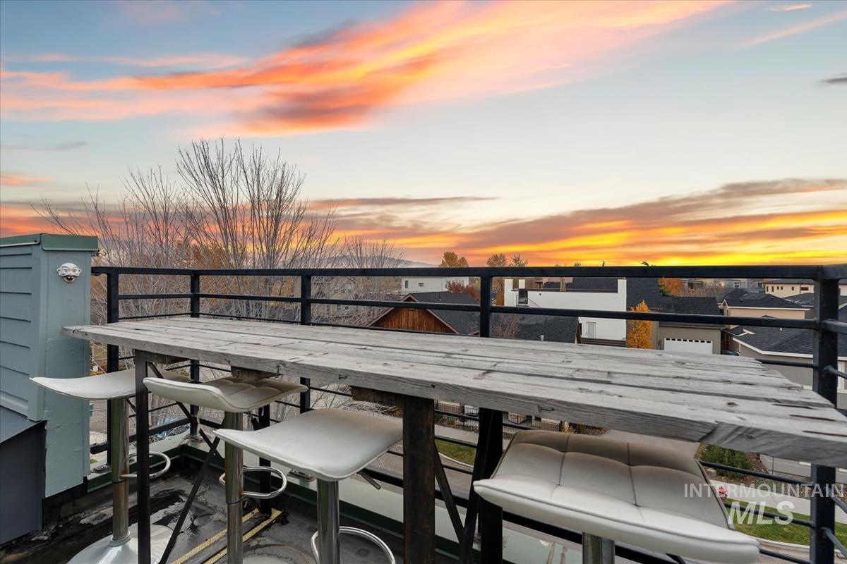 476 E Thurman Mill Street, Garden City, Idaho 83714, 3 Bedrooms, 4 Bathrooms, Residential For Sale, Price $754,000, 98970841