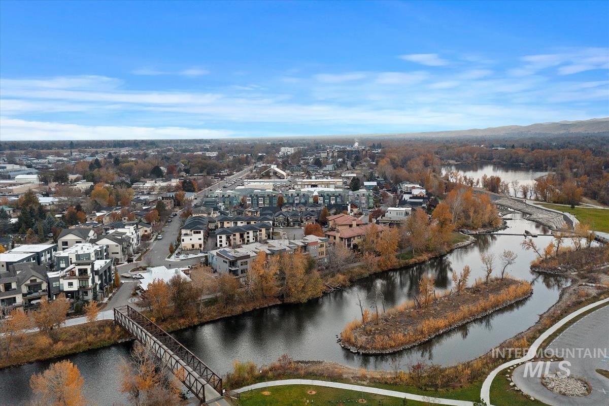 476 E Thurman Mill Street, Garden City, Idaho 83714, 3 Bedrooms, 4 Bathrooms, Residential For Sale, Price $754,000, 98970841