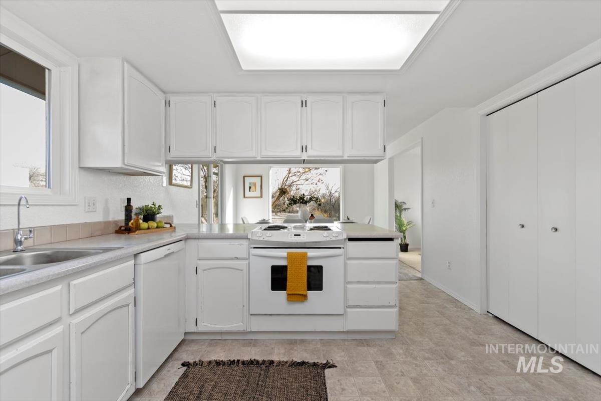 15750 Parkview Dr., Wilder, Idaho 83676, 4 Bedrooms, 2 Bathrooms, Residential For Sale, Price $1,100,000,MLS 98970842