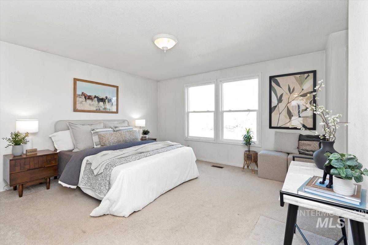 15750 Parkview Dr., Wilder, Idaho 83676, 4 Bedrooms, 2 Bathrooms, Residential For Sale, Price $1,025,000,MLS 98970842