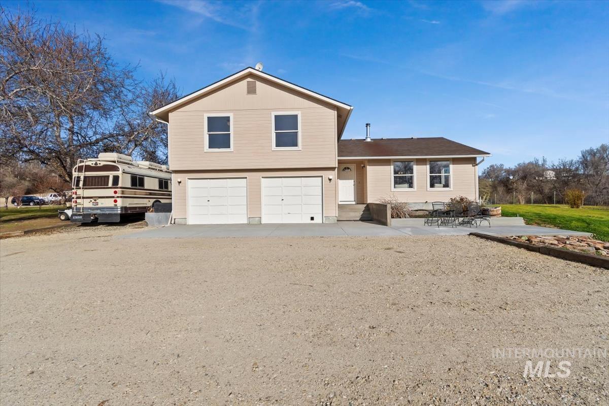 15750 Parkview Dr., Wilder, Idaho 83676, 4 Bedrooms, 2 Bathrooms, Residential For Sale, Price $1,100,000,MLS 98970842